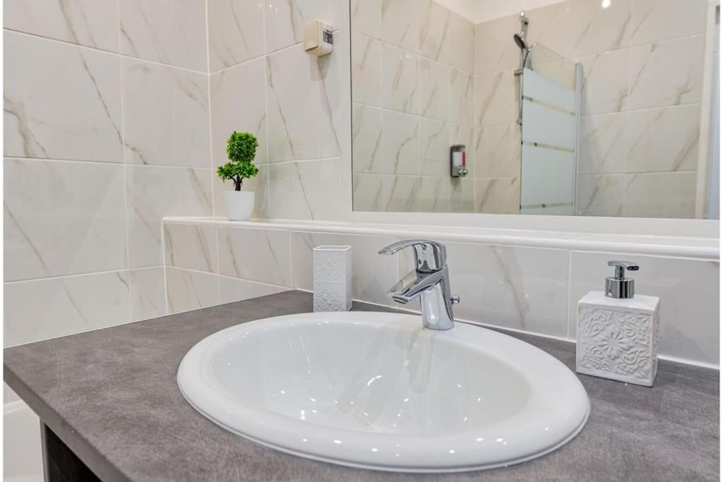 Aux Portes De Paris , Un 3 Pcs Bien Amenage Nogent-sur-Seine Екстериор снимка